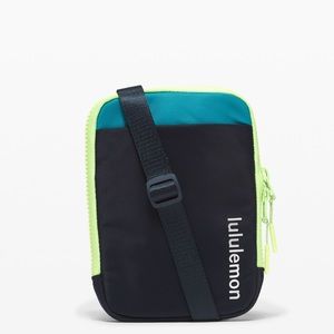 Lululemon easy access crossbody bag